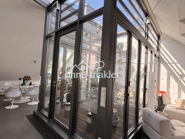 Architekten Loft Wohnung im Nordend Maisonette mit Terrasse / Atrium
