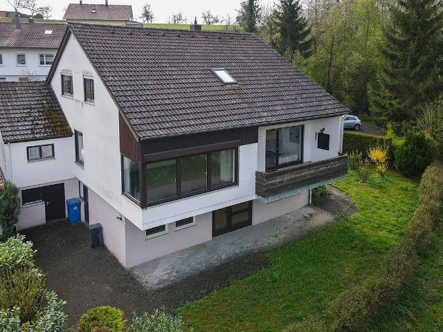 Architektenhaus mit viel Potenzial. charmantes Familienidyll am Ende einer Sackgasse