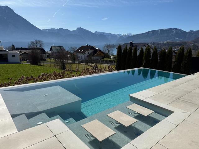 Architektonisches Juwel mit Seeblick Einzigartiges Wohnerlebnis am Traunsee