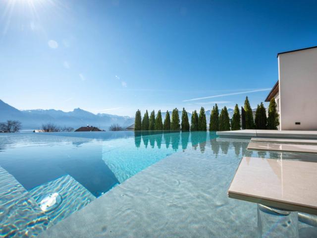 Architektonisches Juwel mit Seeblick – Einzigartiges Wohnerlebnis am Traunsee