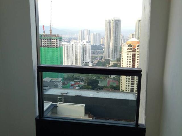 arcoris residence, condominium