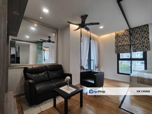 Arcoris Residences