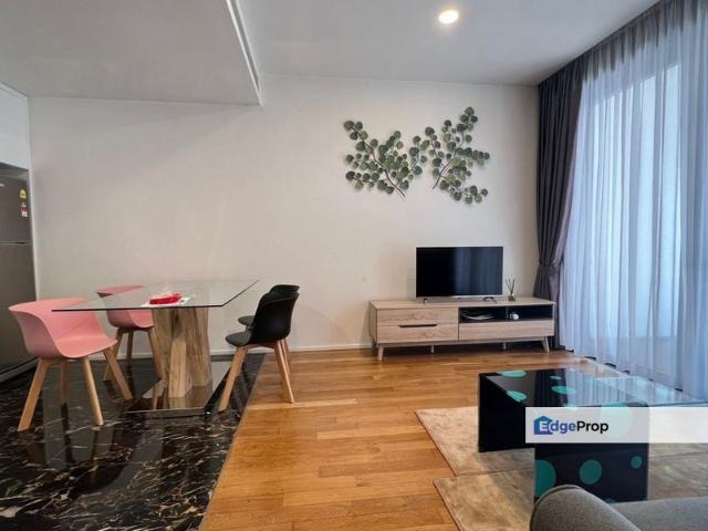 Arcoris Residences