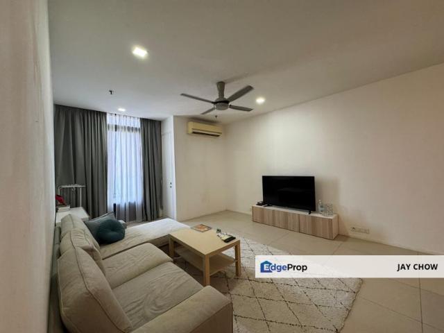 Arcoris Suites