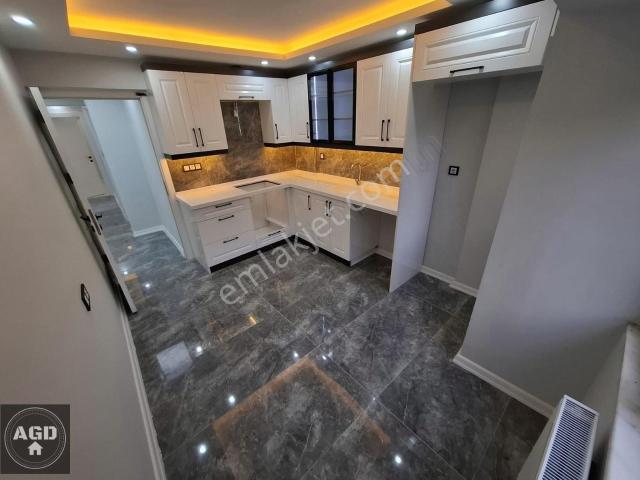 Arda Da 3+1 130m2 Kombi Ankastre Balkon Önü Park 2wc 2cephe Lüks