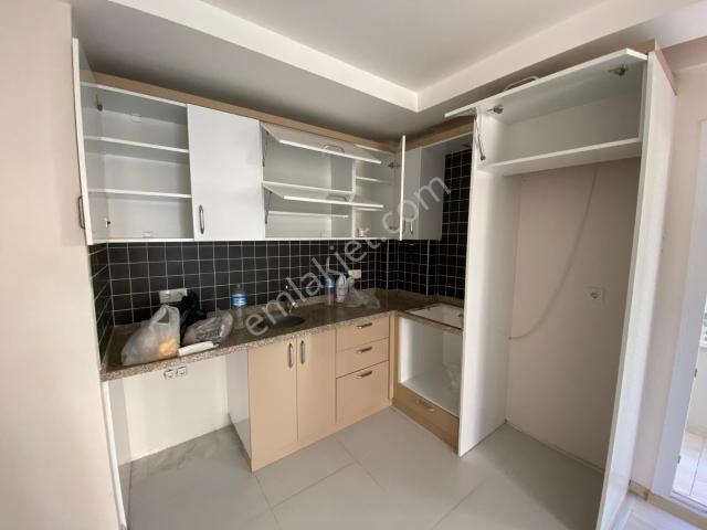 Arda'dan Mersin Yenişehir Barbarosda Gmk Yakın Kiralık 2+1 Daire