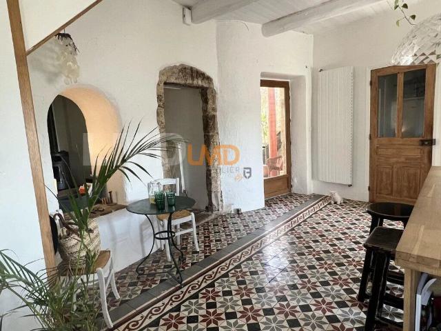Ardèche SUD: Charmante maison de village en pierre avec terrasse