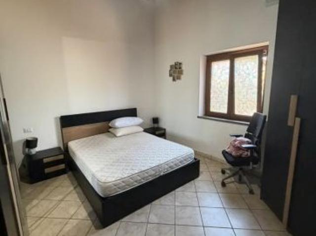 ARDEA BILOCALE ARREDATO CON GIARDINO PRIVATO CONDOMINIO INCLUSO