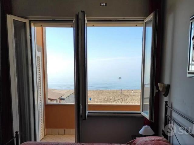 ARDEA QUADRILOCALE ARREDATO Con BALCONE