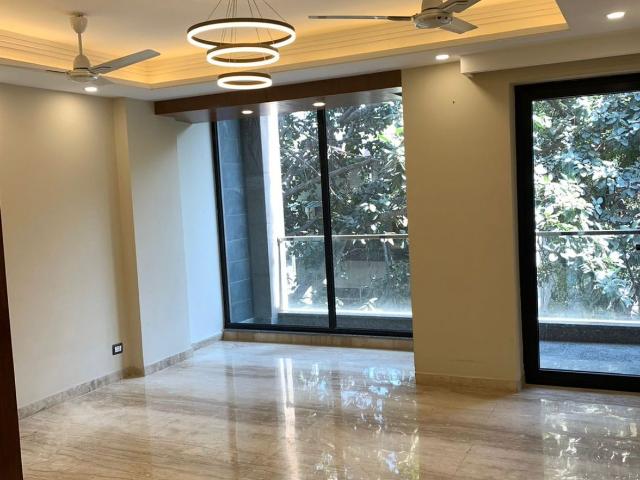Ardee Mall 3 Bedroom 1600 Sq. Ft. Builder Floor in Sector 52 Gurgaon Listing ID: #9920