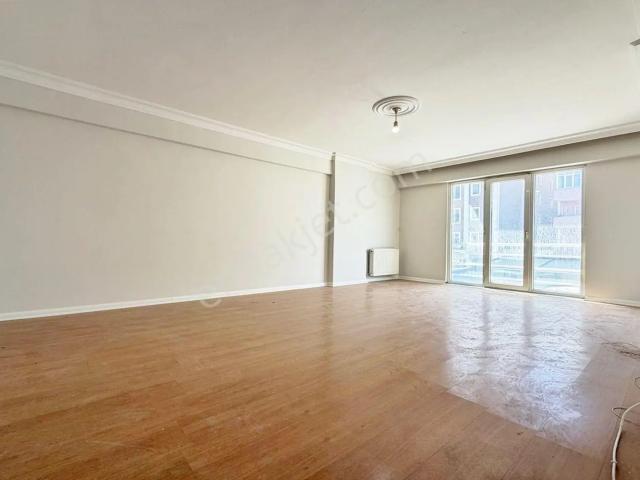 Arden Yapı'dan Çerkezköy Fevzi Paşa Mah. İskanlı Kombili Kiralık 2+1