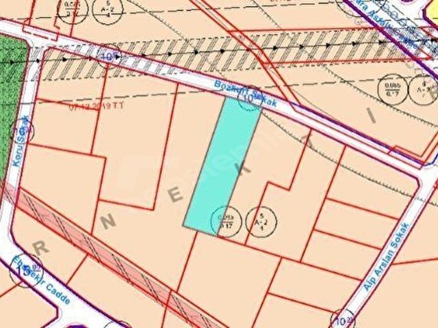 Ardreistanbul'dan 2,261 m2 için'de 164 m2 net 'arsa ' çevrili