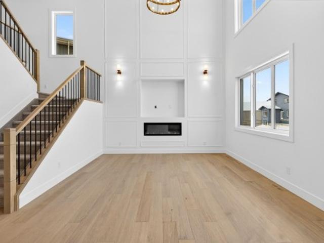 82 Baker Street, Ardrossan, AB, T8E 0B3 house for sale | Listing ID E4479 | Royal LePage