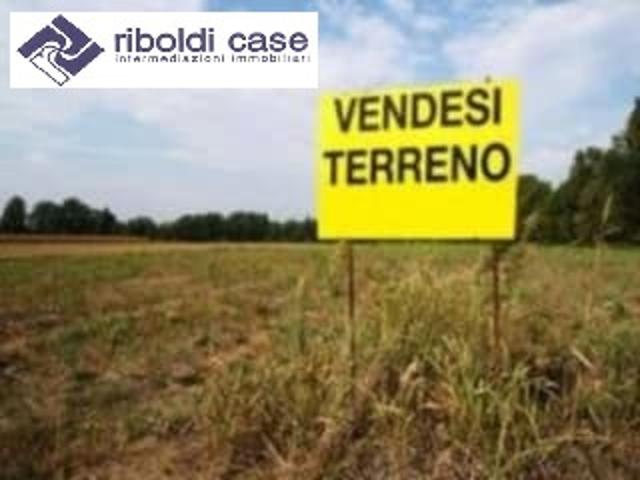 AREA EDIFICABILE in VENDITA a MUGGIO'