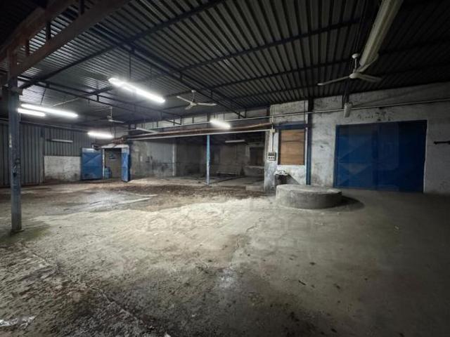 AREA INDUSTRIALE di 1 vani e di 425 mq MESSINA rif. 2VS17518