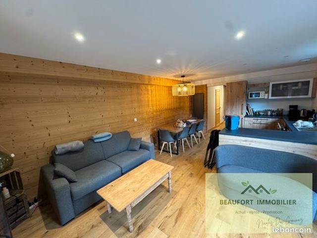 Arêches beaufort – appartement t3 rénové et meublé