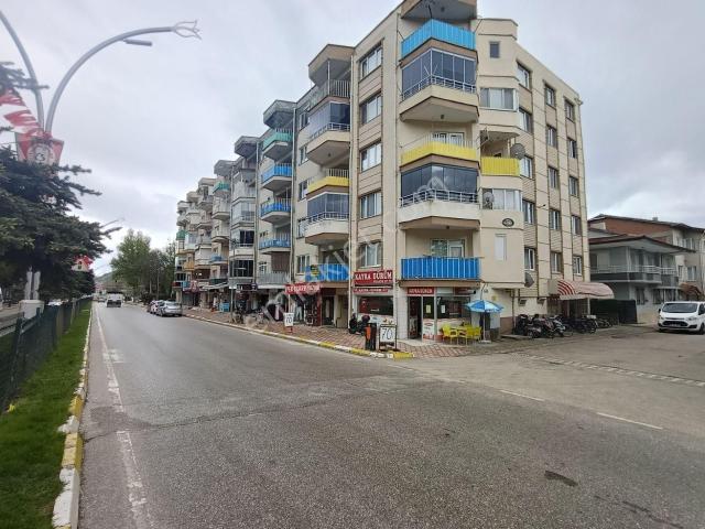 Arena Emlak'tan Konumu Çok Güzel 3+1 Daire
