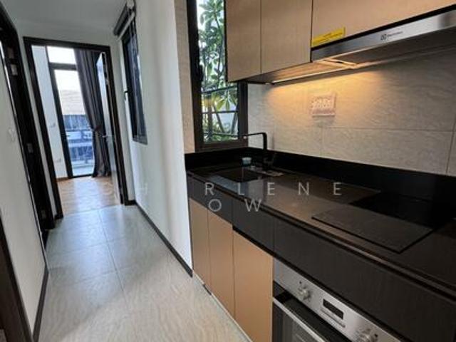 Arena Residences Condominium For Rent, $4,000, 2 Bed 1 Bath 549 sqft $7.29 psf