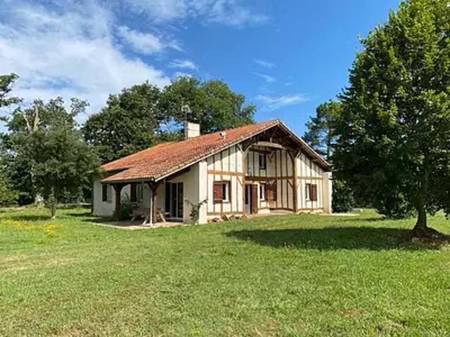 Arengosse 40110 Achat / Vente maison 9 pièces t9 au dernier étage