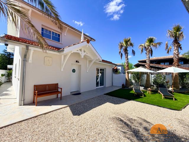 ARES SUBLIME CONTEMPORAINE 4 CHAMBRES VUE BASSIN