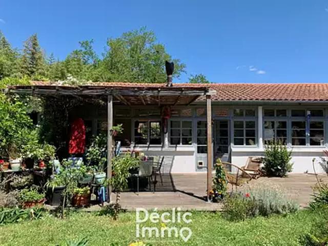 Arès 33740 Location maison 6 pièces t6 au dernier étage terrasse