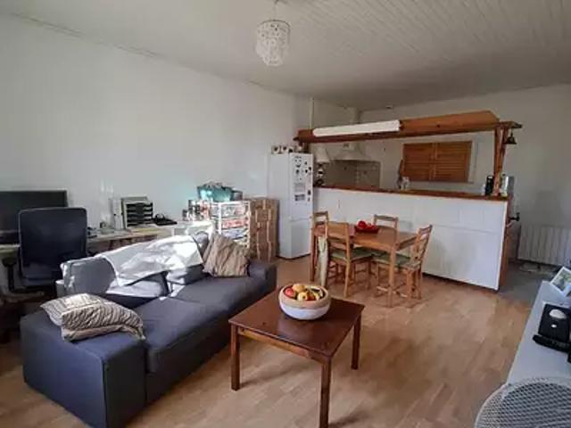 Arès 33740 Location appartement 3 pièces t3 au dernier étage