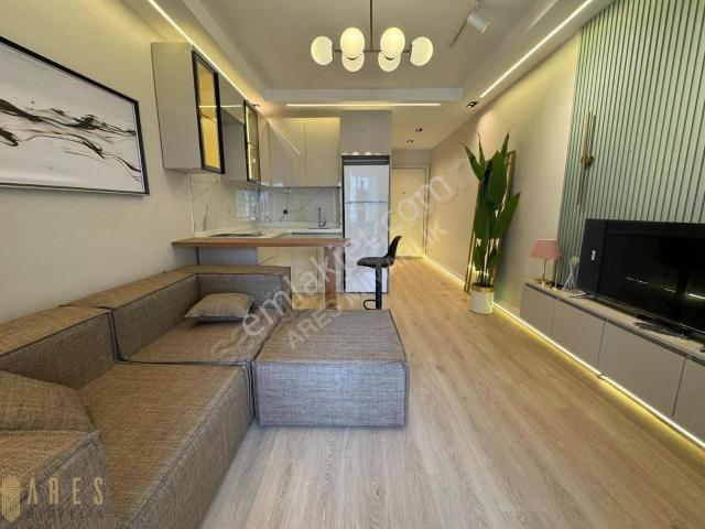 Aresten Metrobüse 8 Dk Ultra Lüx Eşyalı Daire