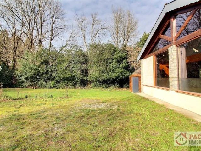 ARFONS Maison esprit chalet sur 1730 m² de terrain