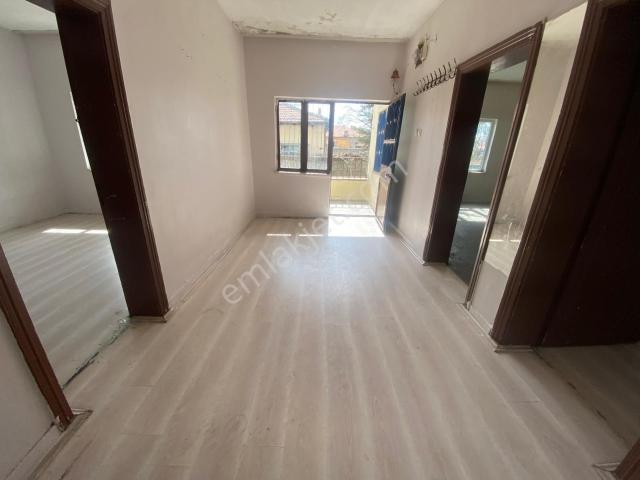 Argıncık Cengiz Topel Mah. İçin De 2+1 Müstakil Ev 300 M2 Arsası Var