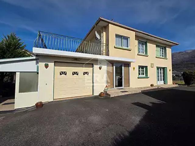 Argelès Gazost 65400 Achat / Vente maison 6 pièces t6 terrasse cave