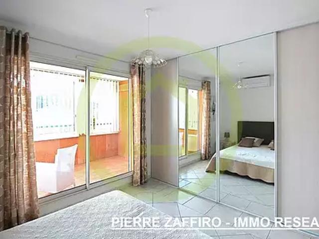 Argelès sur Mer 66700 Achat / Vente appartement 4 pièces t4 au dernier étage terrasse