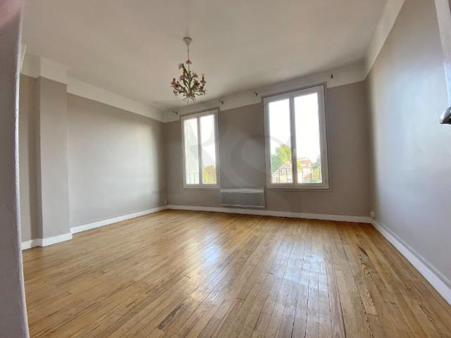 ARGENTAN Hyper Centre Grand Appartement F2