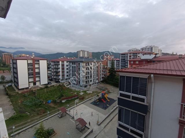 Arhavı'de 350 M2 Denız Manzaralı 5+2 Çift Girişli Dubleks