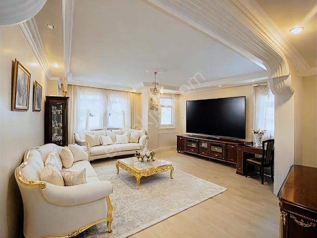 Arhavi Merkezde 265 M² Ferah & Prestijli 5+1 Dubleks Daire