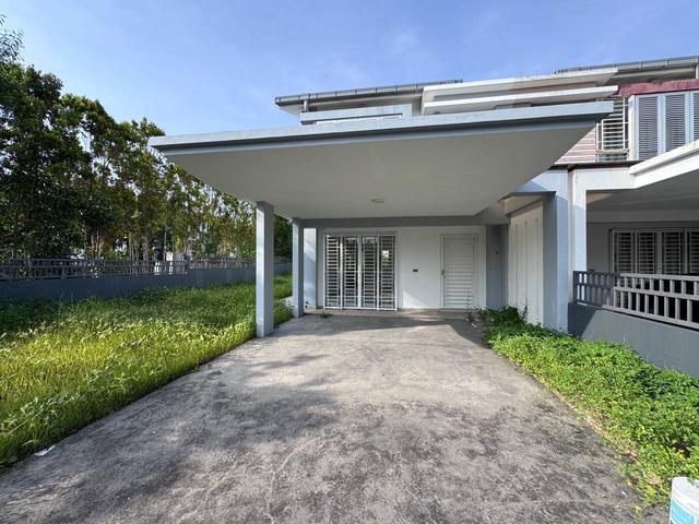 Ariza Elmina Garden Good Deal 2 Storey Corner Lot with Extra Land