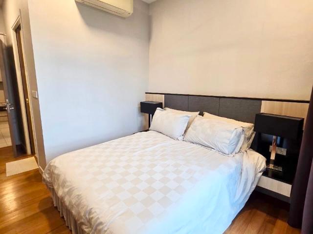 aria luxury residence, condominium