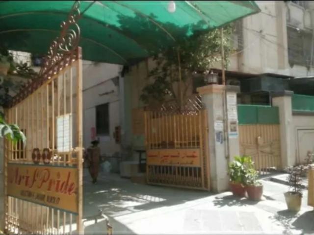 Arif Pride johour block 17 near 786 medical store Karachi Gulshan E Iqbal Block 13 ID 48994