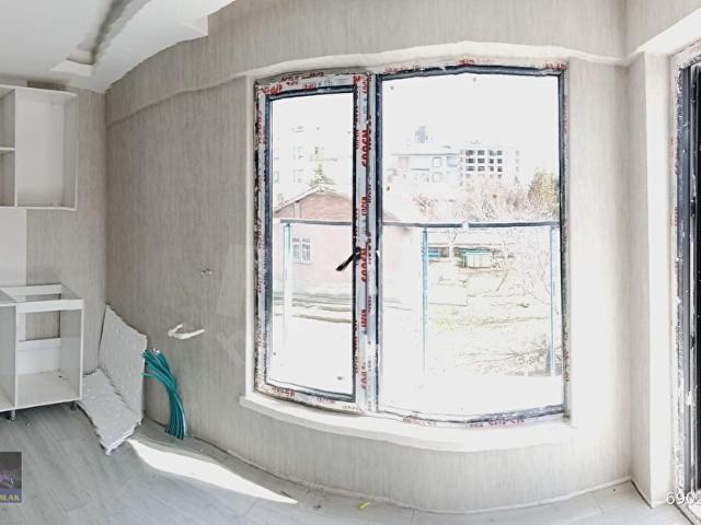 ARIKANDAN ESENBOĞADA ÜNİVERSİTE YAKINI 2+1SATILIK SIFIR DAİRE