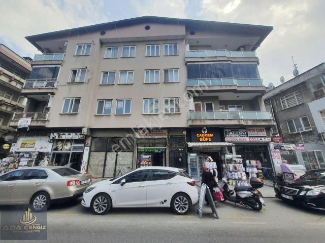 Çark Caddesinde Geniş Teras Kullanım Lı Daire