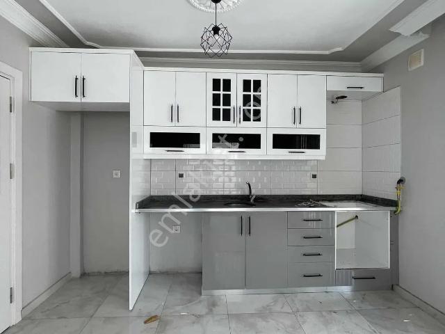 Çarkıpare De Bulvar Üzeri Müstakil 2+1 Kombili Daire !