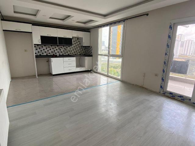 Çarkıpare Okul Civarı Kombili Kiralık 3+1 Daire