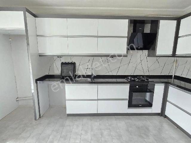 Arkadaş Emlaktan Süleymancılar Yurdu Civarında Topgül Market Yanı 3+1 Satılık Daire