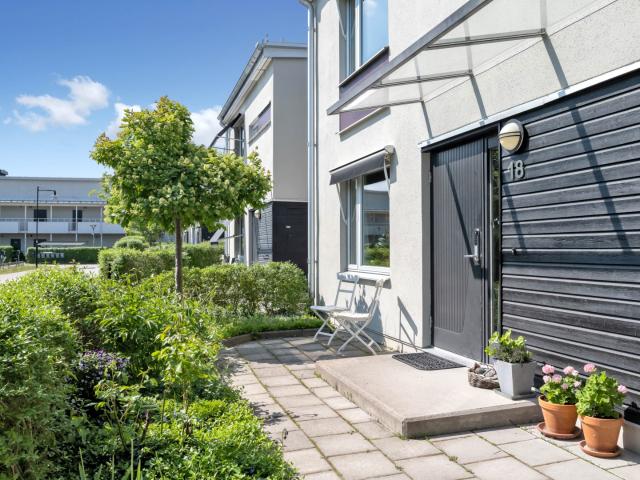 Arkeologvägen 18
