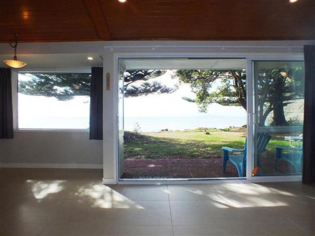 Arkles Bay $595