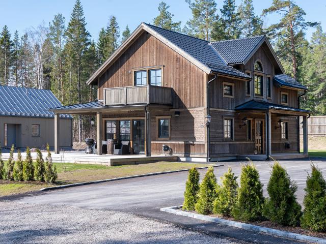 Arlavägen 4