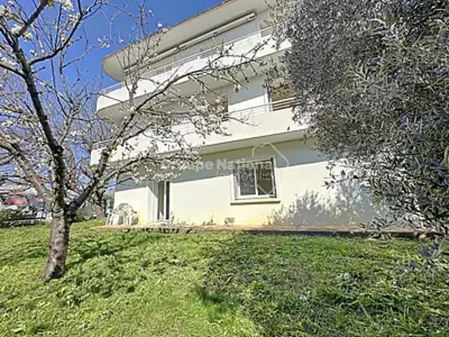 Arles 13200 Achat / Vente appartement 4 pièces t4