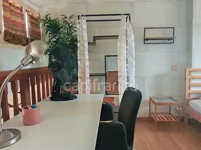 Arles 13200 Achat / Vente appartement 2 pièces t2 au dernier étage cave