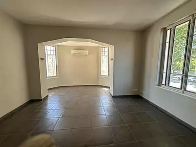 Arles 13200 Achat / Vente maison 5 pièces t5 au dernier étage