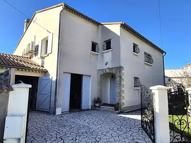 Arles 13200 Achat / Vente maison 8 pièces t8 terrasse parking