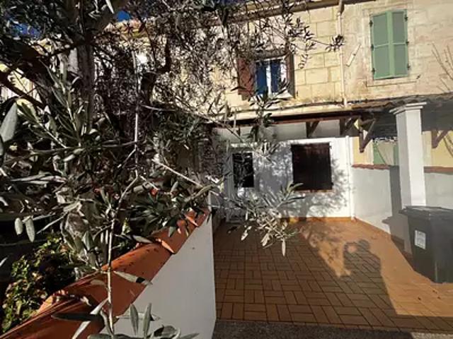 Arles 13200 Location maison 3 pièces t3